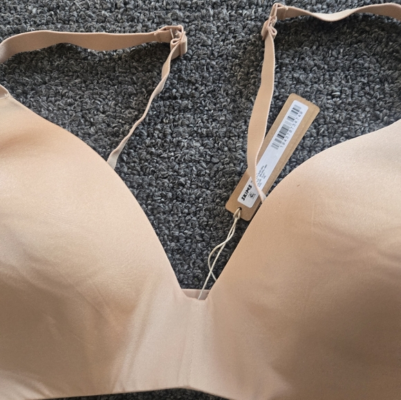 SKIMS WIRELESS LIGHTLY LINED BRA 40C - Picture 2 of 3